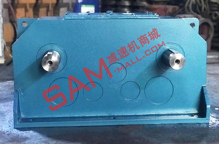 雙輸出軸減速機(jī)實(shí)物圖 雙輸出軸減速機(jī)實(shí)物圖